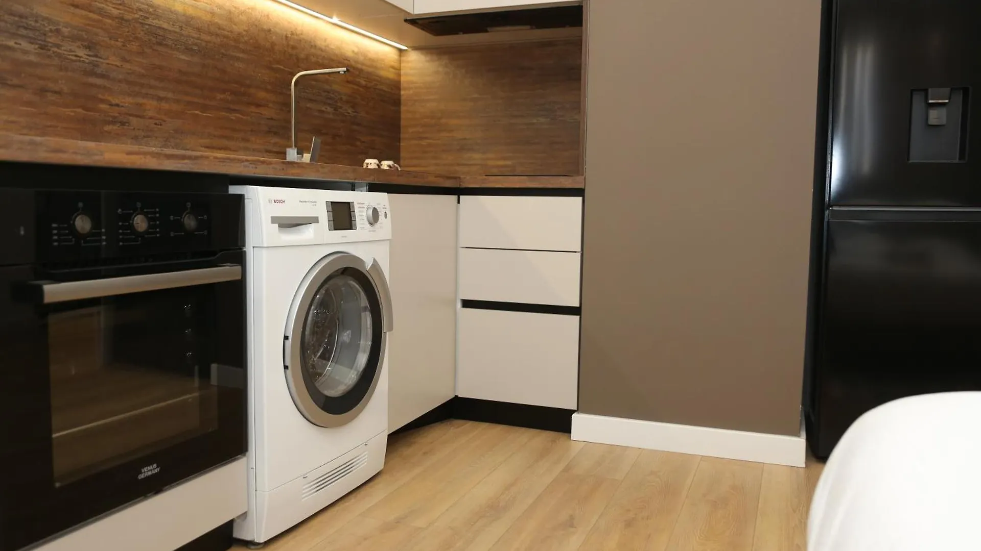 Treni Centrum Apartaments Tirana 0*,  Albanien