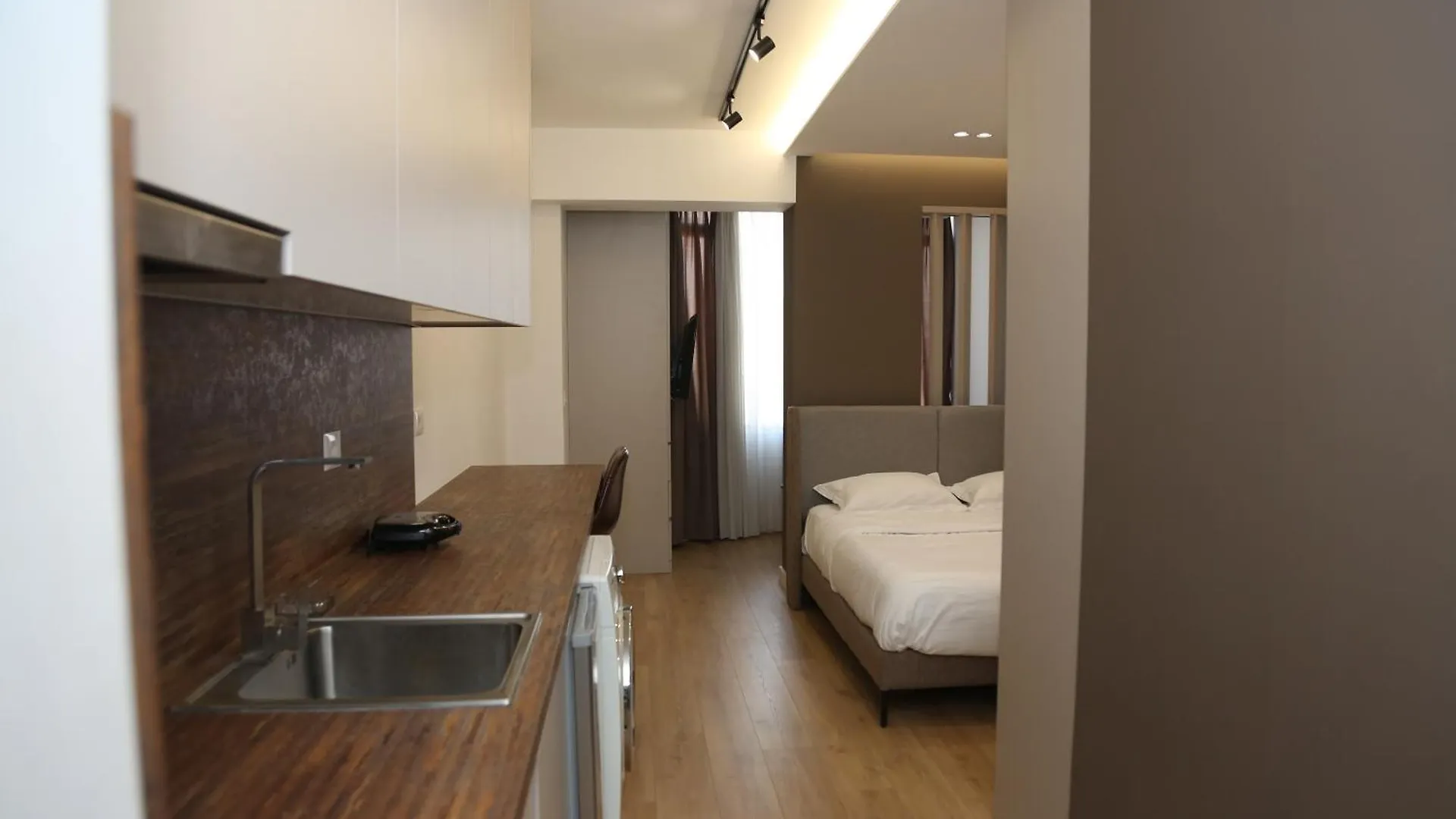 Lejlighed Treni Centrum Apartaments Tirana