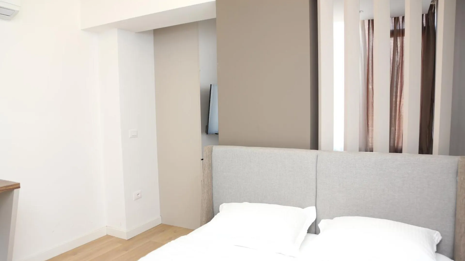 Lejlighed Treni Centrum Apartaments Tirana